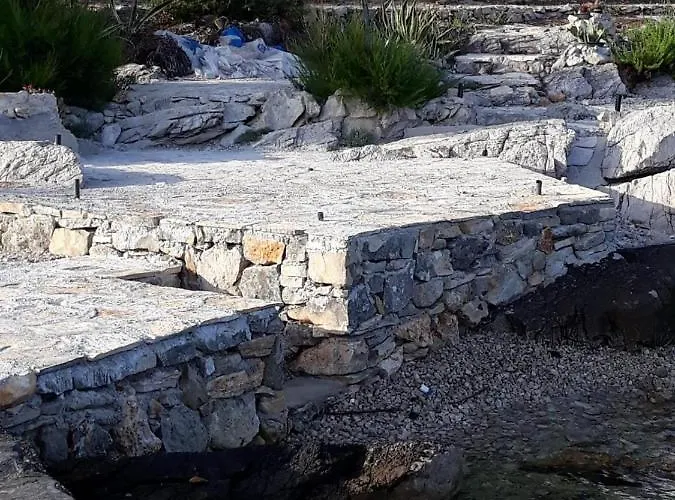 Agrumi * Vela Luka
